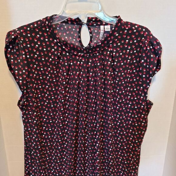 Beautiful Elle cap sleeve blouse size large - Picture 2 of 10